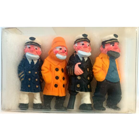 Vintage Sea World Souvenir Original Packaging and price sticker 4 Sea Captains - Picture 1 of 4